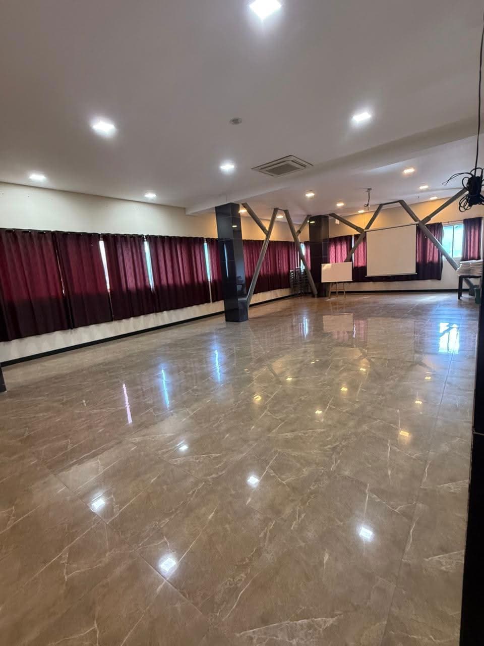 Terraza y espacio abierto para eventos empresariales MIRAGO HOTELS