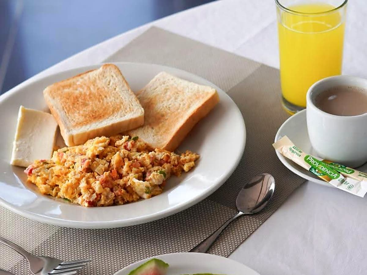Gastronomia y desayuno MIRAGO HOTELS